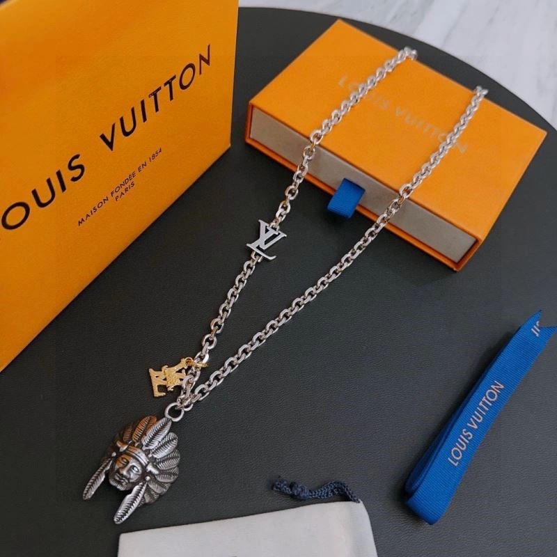 Supportive Louis Vuitton Necklaces 248919