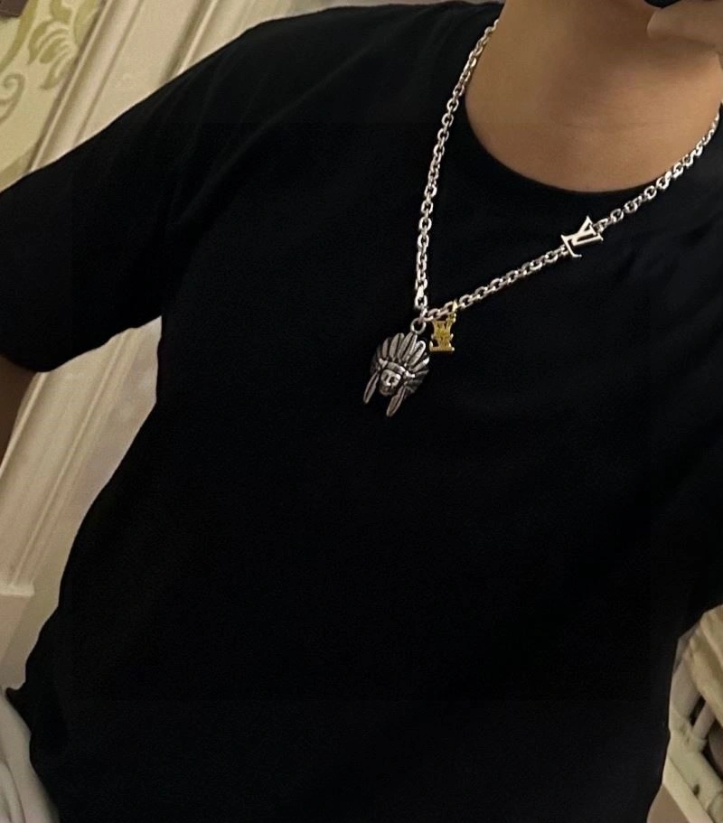 Supportive Louis Vuitton Necklaces 248919