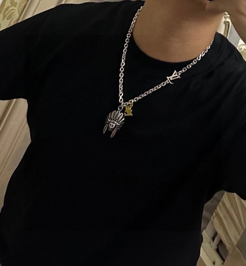 Supportive Louis Vuitton Necklaces 248919