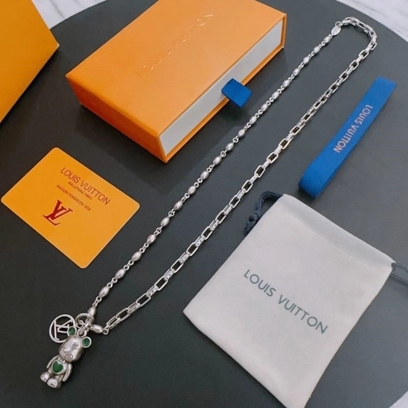 Louis Vuitton Necklaces WeatherProof 248909