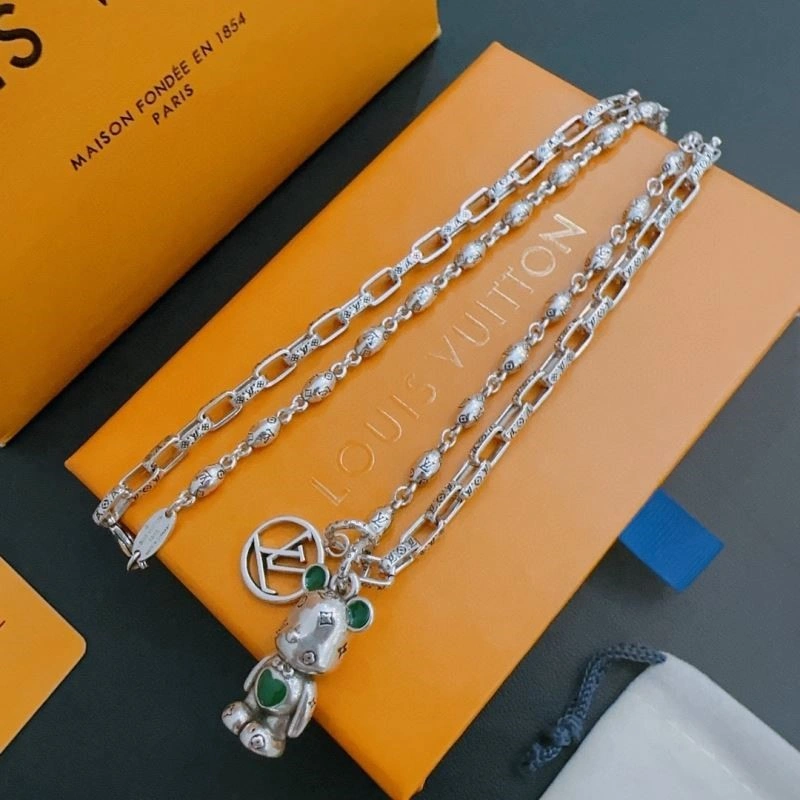 Louis Vuitton Necklaces WeatherProof 248909