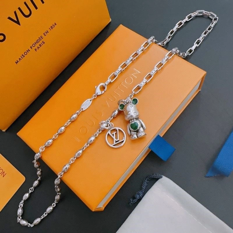 Louis Vuitton Necklaces WeatherProof 248909
