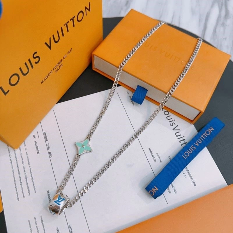 Louis Vuitton Necklaces Durable 248916