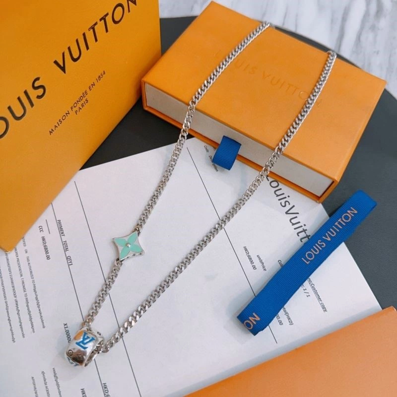 Louis Vuitton Necklaces Durable 248916