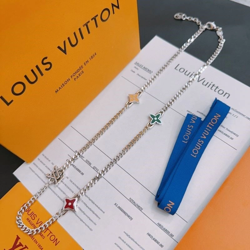 Louis Vuitton Necklaces Functional 248921
