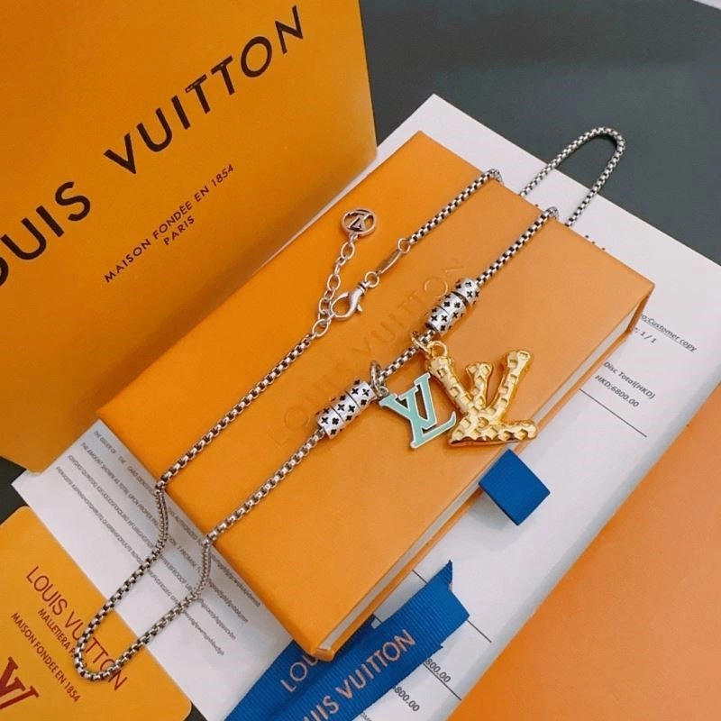 Breathable Louis Vuitton Necklaces 248915