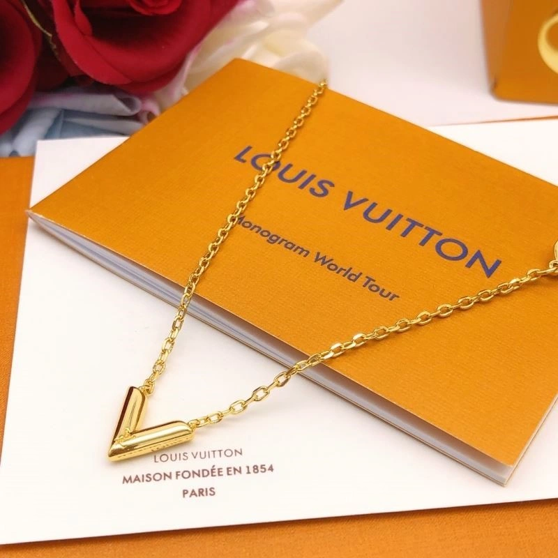SoftTouch Louis Vuitton Necklaces 248896