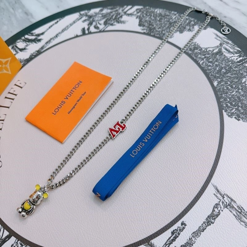 Lightweight Louis Vuitton Necklaces 248891
