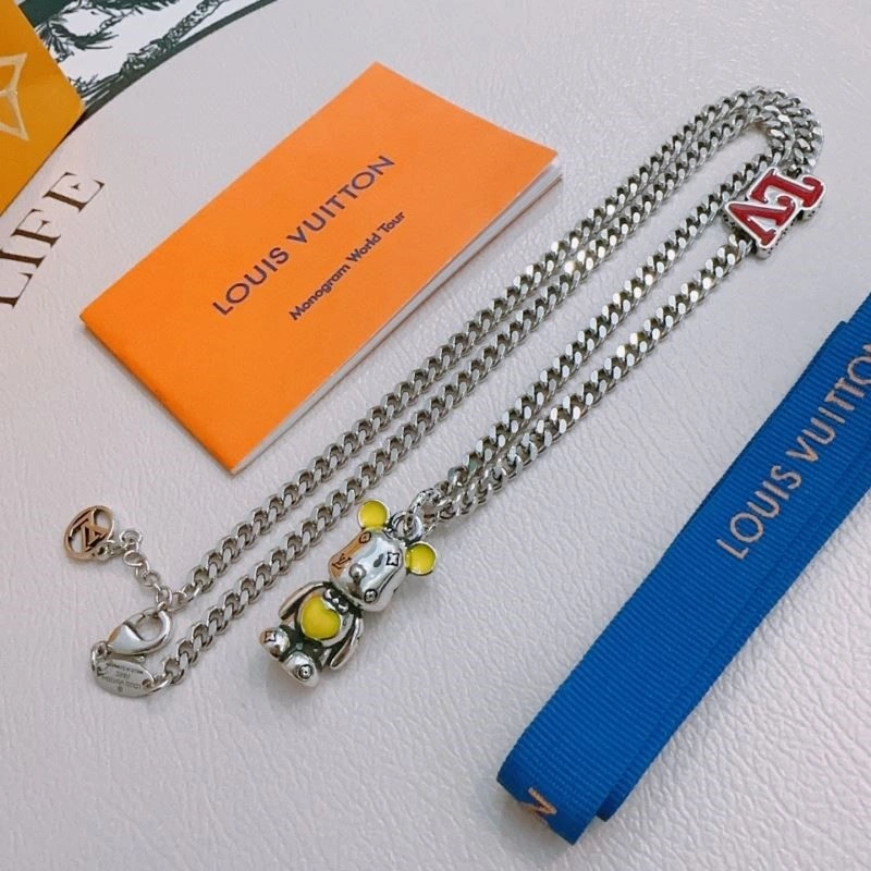 Lightweight Louis Vuitton Necklaces 248891