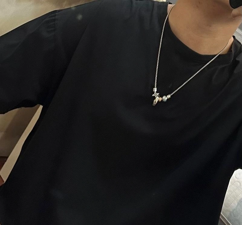 Louis Vuitton Necklaces ModernLook 248890