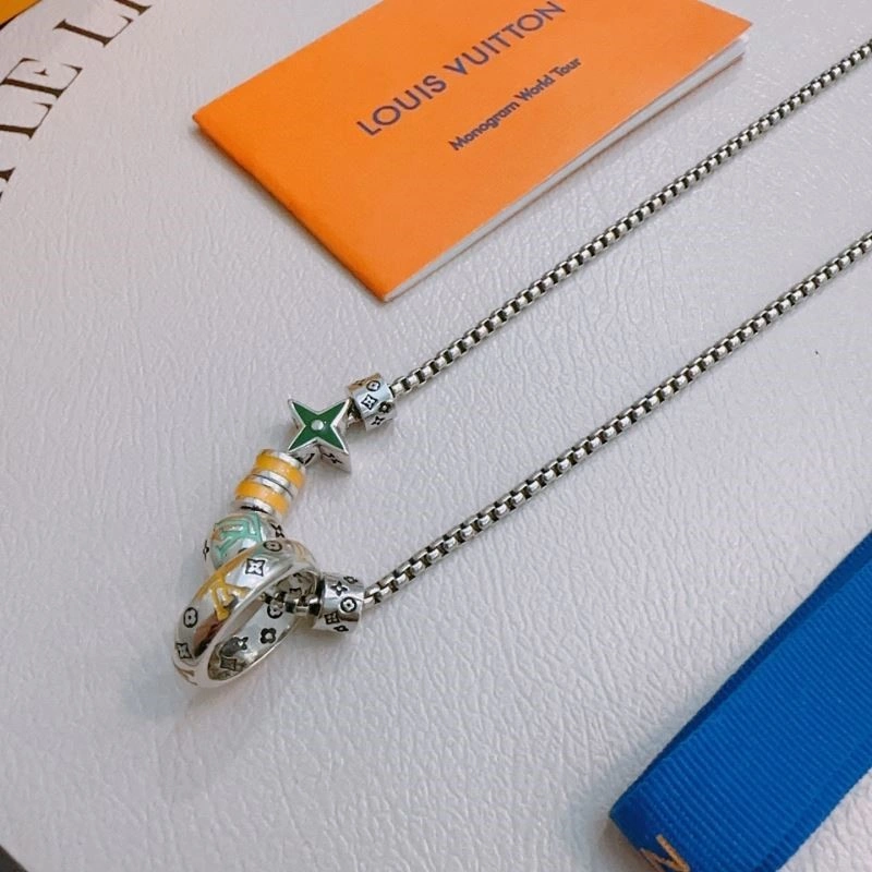 Louis Vuitton Necklaces ModernLook 248890