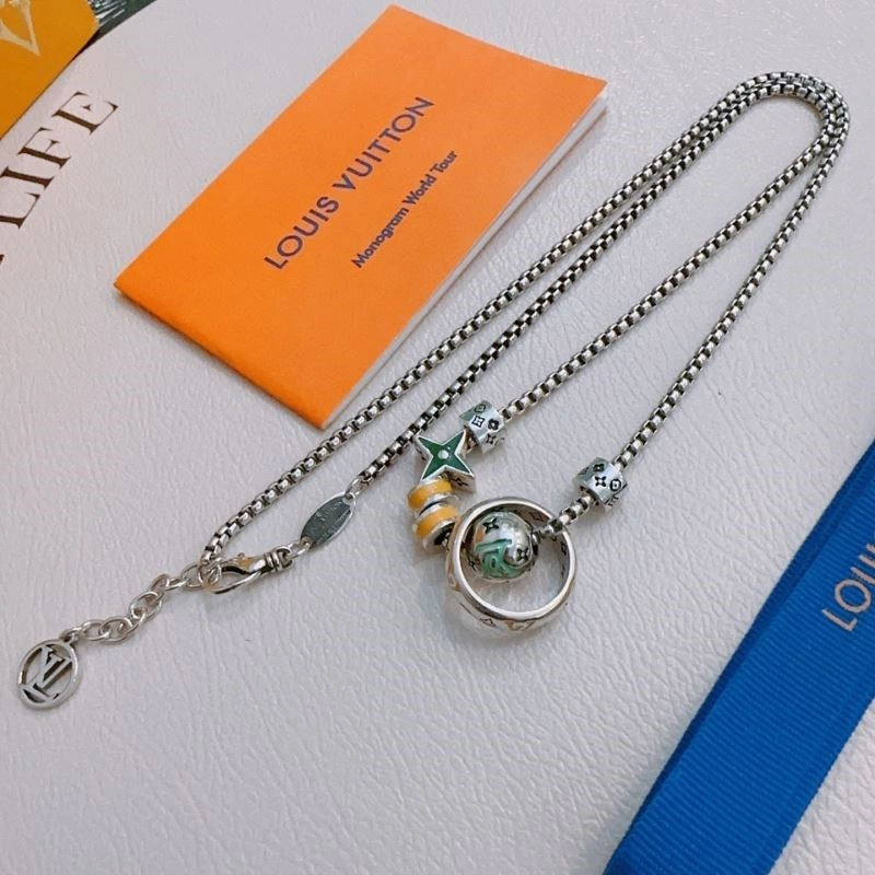 Louis Vuitton Necklaces ModernLook 248890