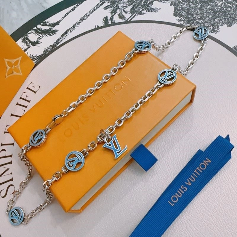 Louis Vuitton Necklaces Breathable 248889