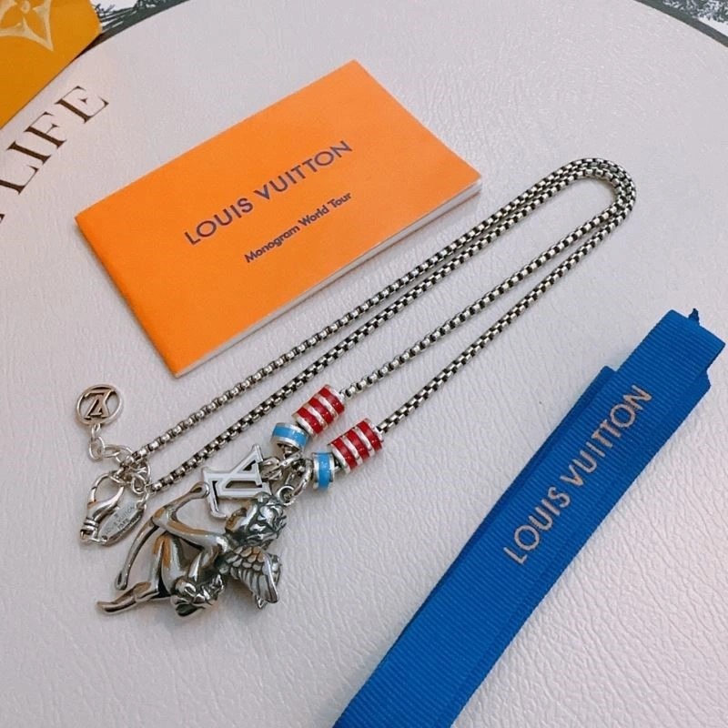 Louis Vuitton Necklaces Supportive 248887