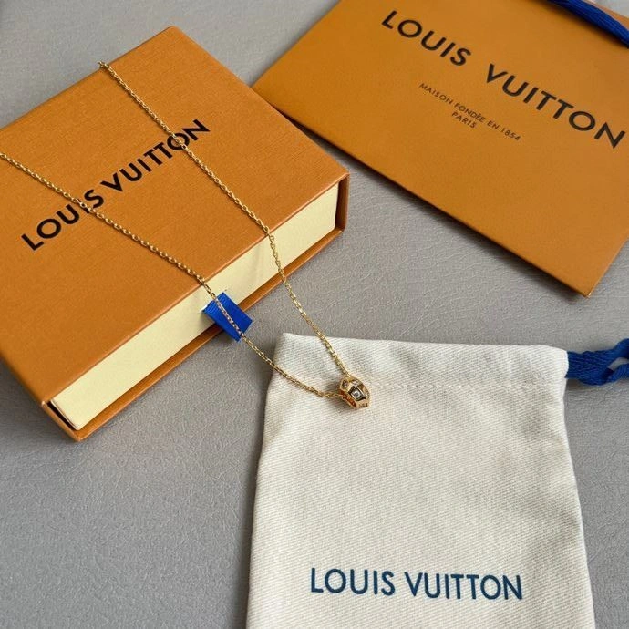 Louis Vuitton Necklaces Chic 248858