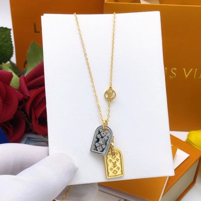 Louis Vuitton Necklaces Soft 248857