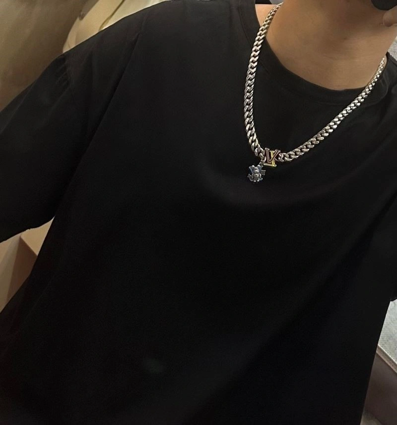 Louis Vuitton Necklaces Efficient 248881