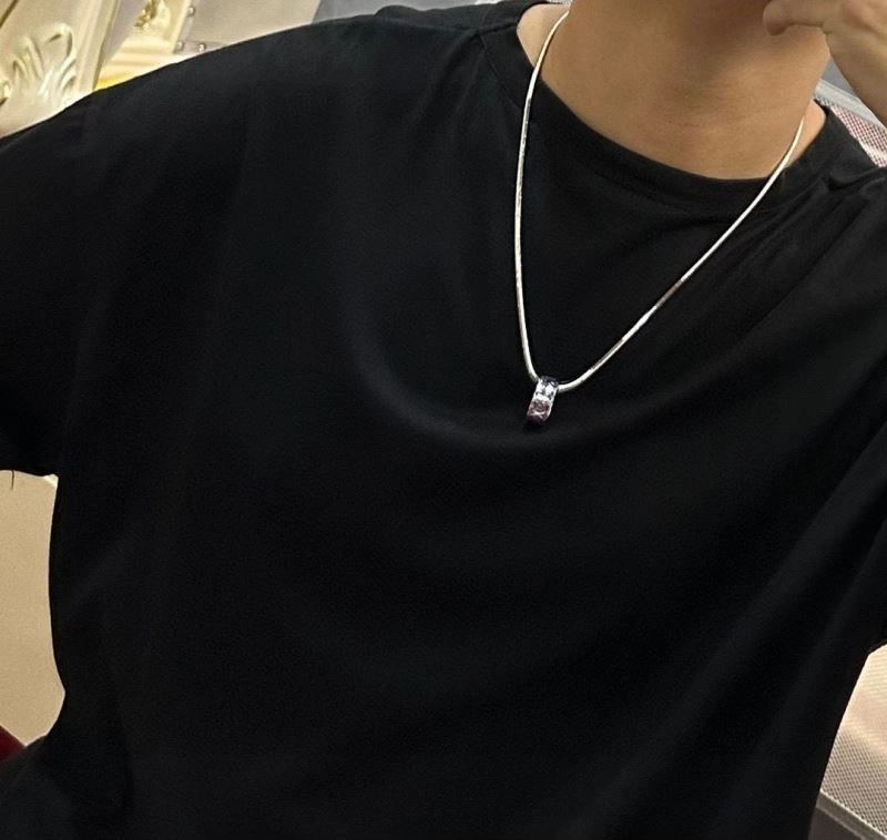 Louis Vuitton Necklaces HighPerformance 248870