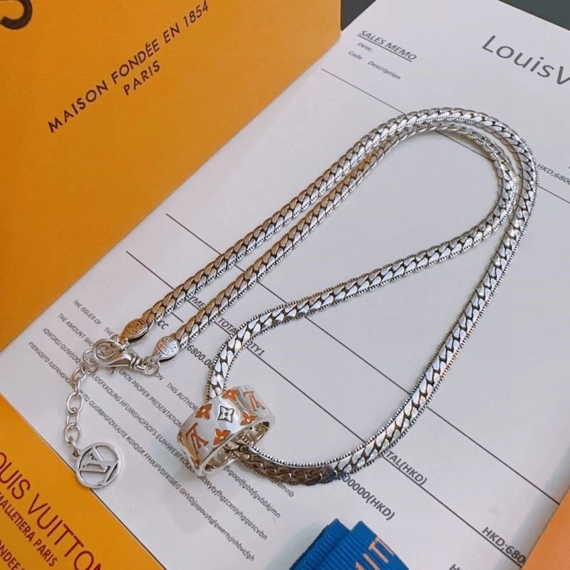 Louis Vuitton Necklaces Snug 248884