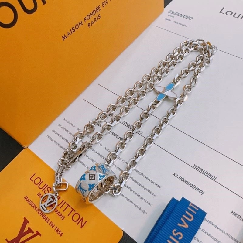 Louis Vuitton Necklaces EyeCatching 248875