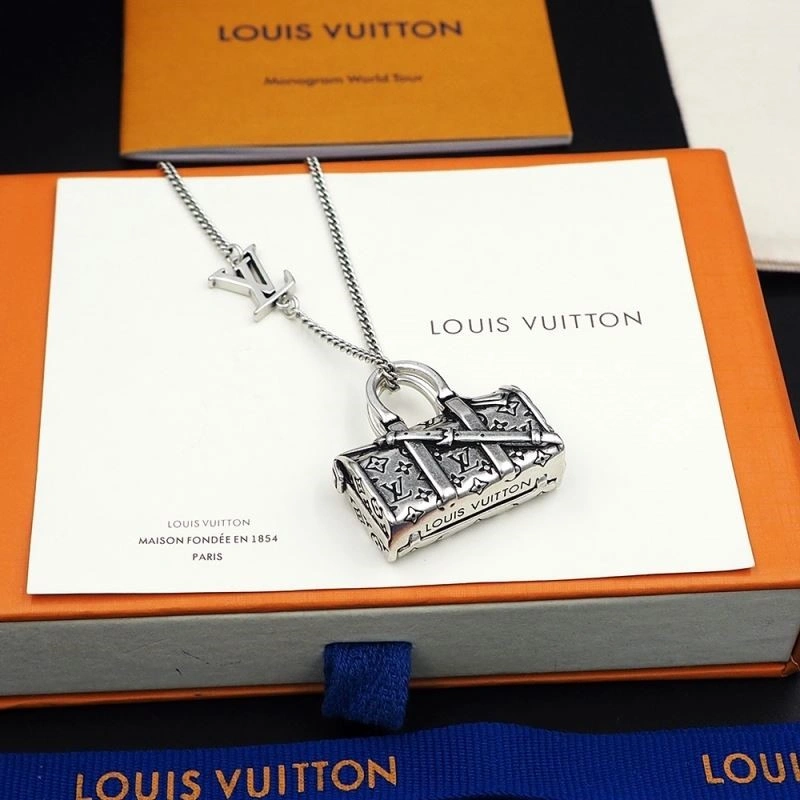 Refined Louis Vuitton Necklaces 248872