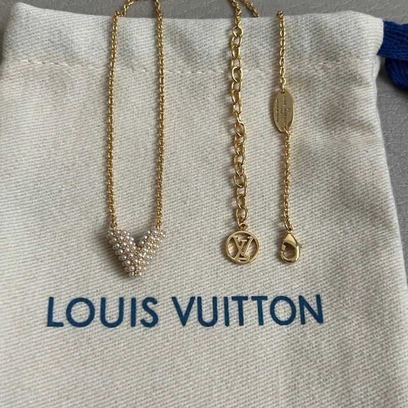 Louis Vuitton Necklaces WeatherProof 248864