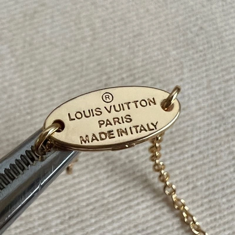 Louis Vuitton Necklaces WeatherProof 248864