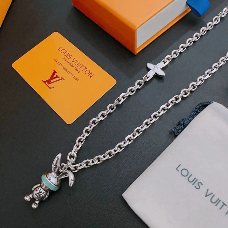 Breathable Louis Vuitton Necklaces 248854