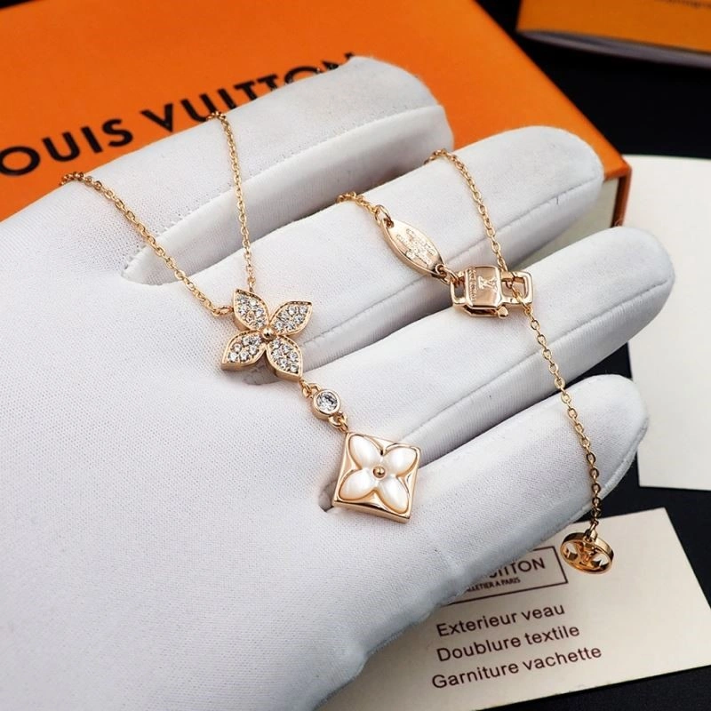 Louis Vuitton Necklaces Bright 248577