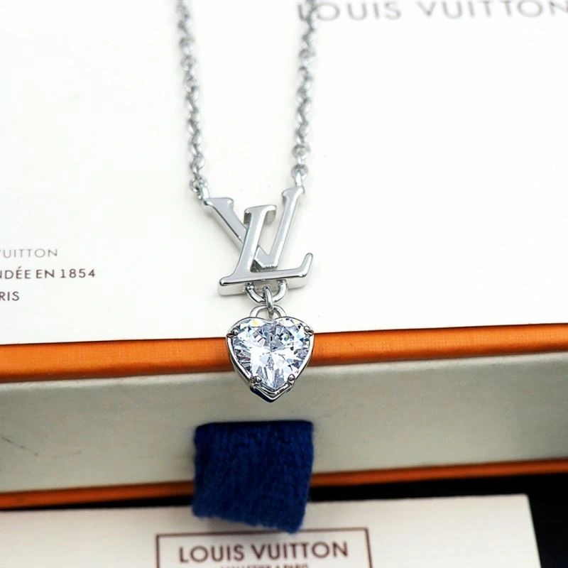 Louis Vuitton Necklaces Youthful 248588