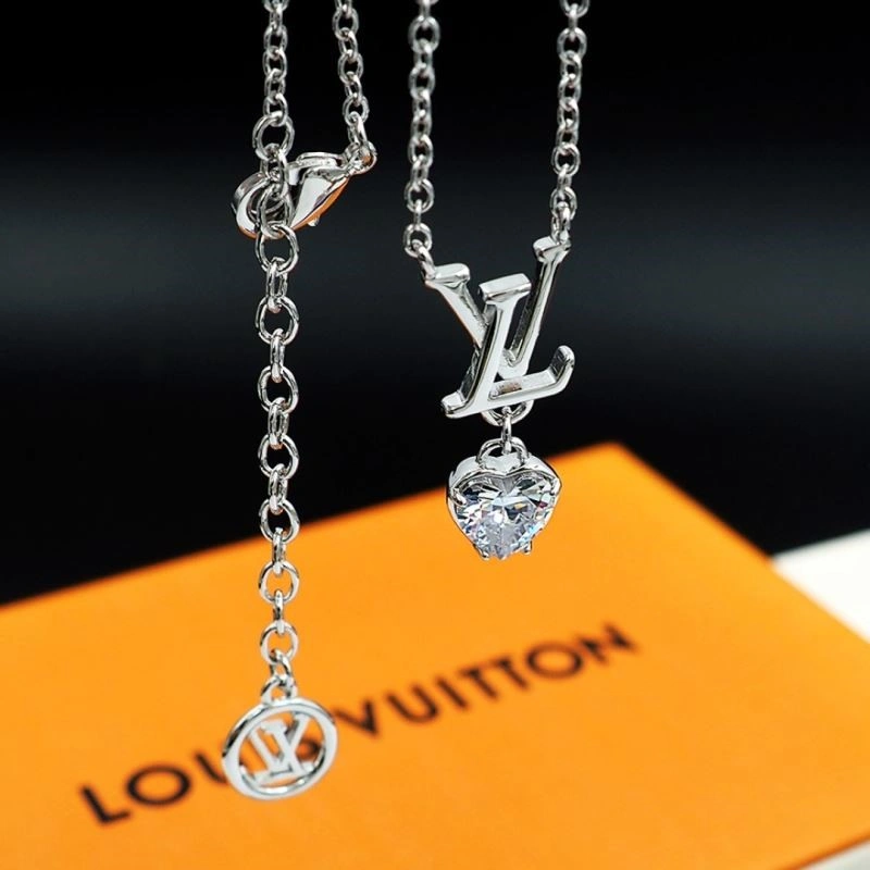 Louis Vuitton Necklaces Youthful 248588