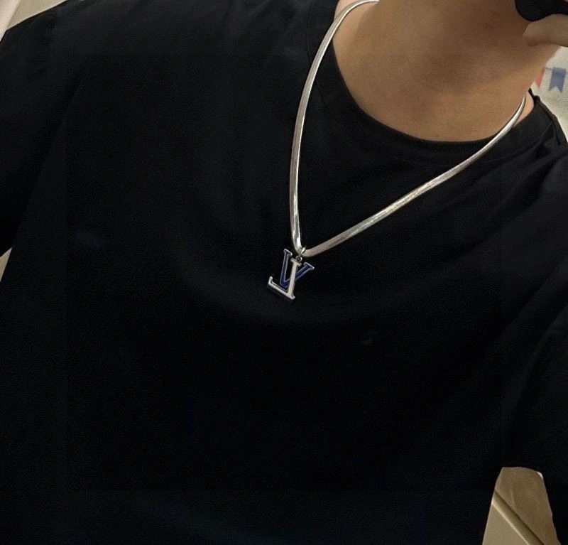 Louis Vuitton Necklaces Stretchable 248579