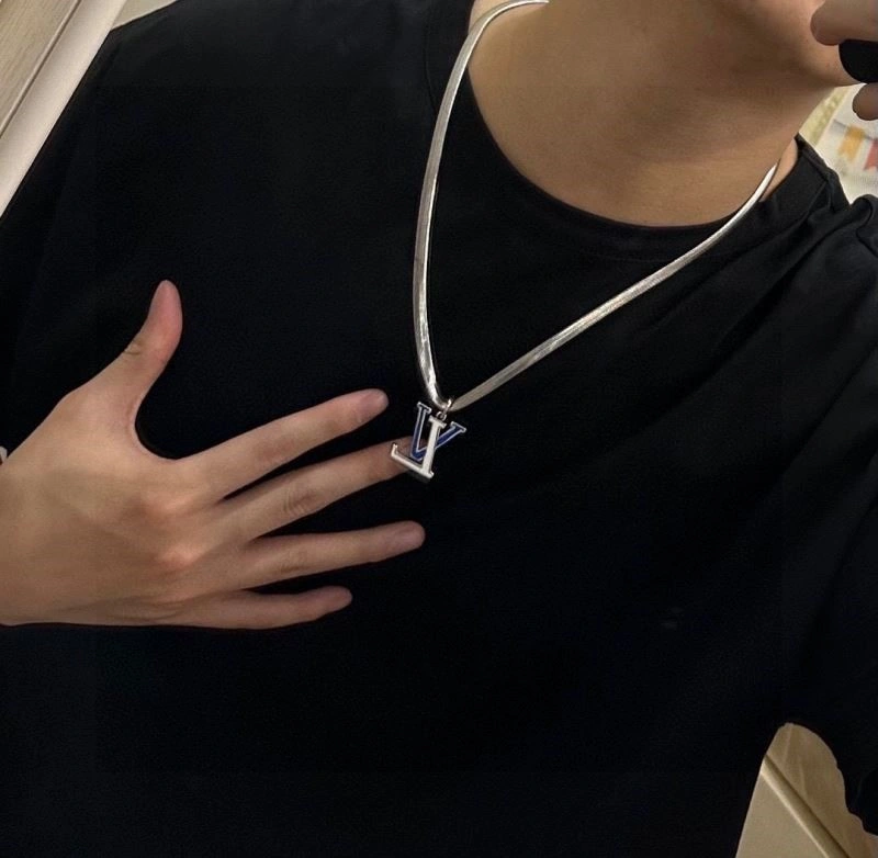Louis Vuitton Necklaces Stretchable 248579
