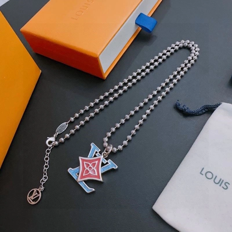 Bright Louis Vuitton Necklaces 248572