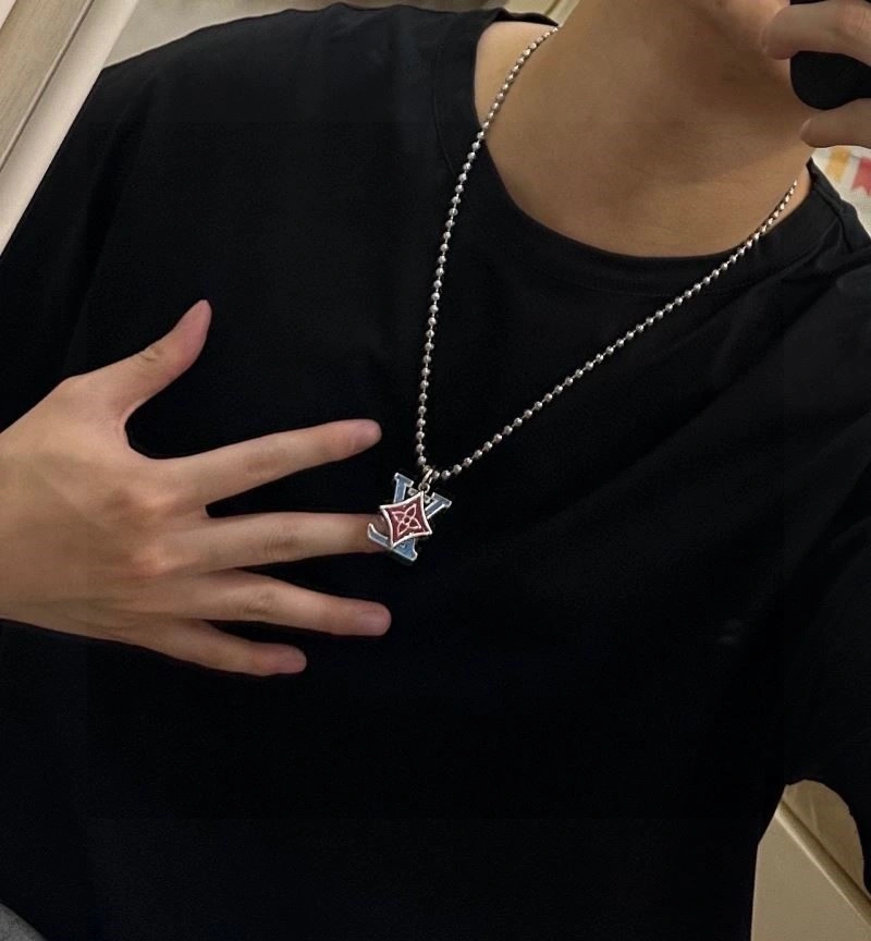 Bright Louis Vuitton Necklaces 248572
