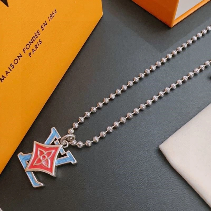 Bright Louis Vuitton Necklaces 248572