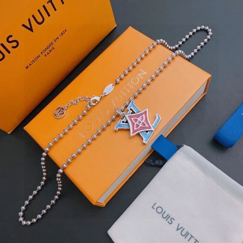 Bright Louis Vuitton Necklaces 248572