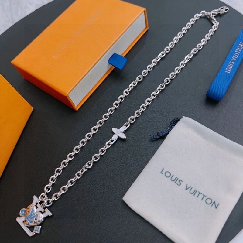 Louis Vuitton Necklaces TravelReady 248574