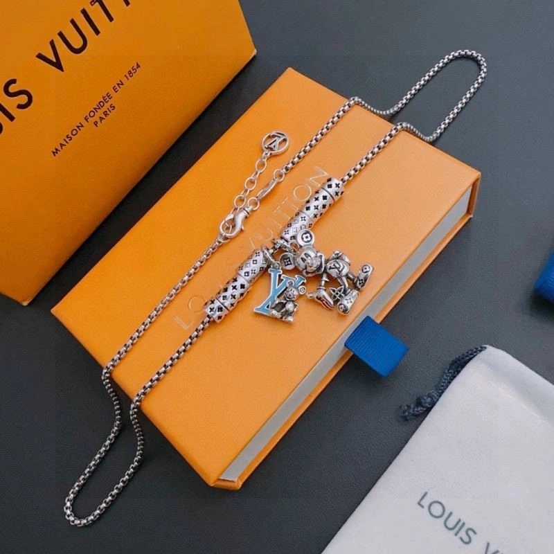 Louis Vuitton Necklaces Popular 248556