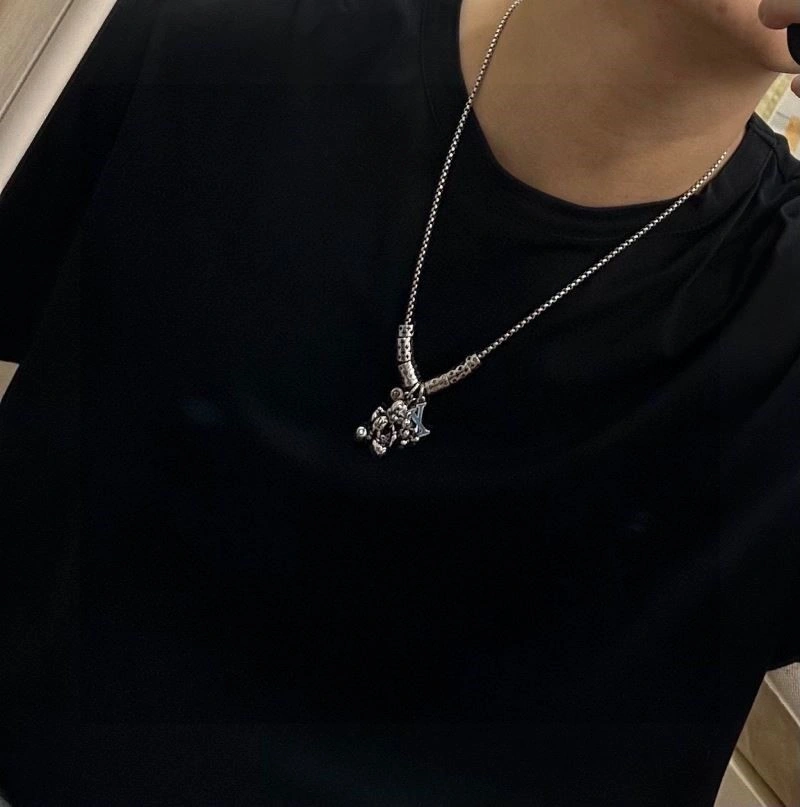 Louis Vuitton Necklaces Popular 248556