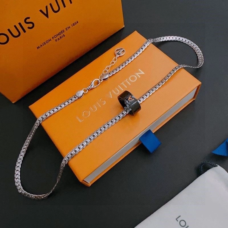 Louis Vuitton Necklaces FreshLook 248558