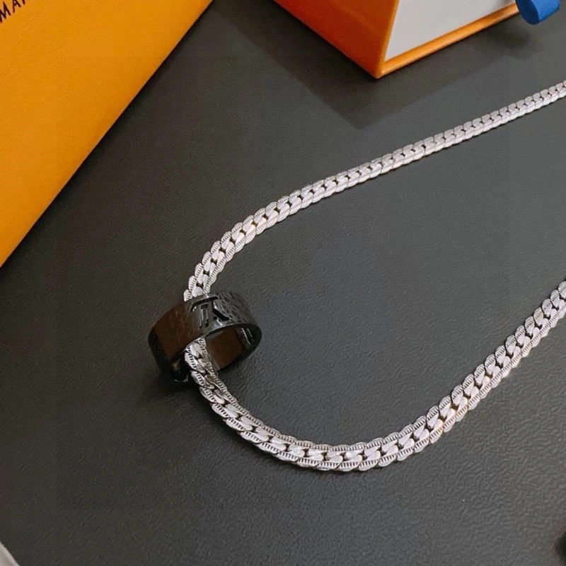 Louis Vuitton Necklaces FreshLook 248558