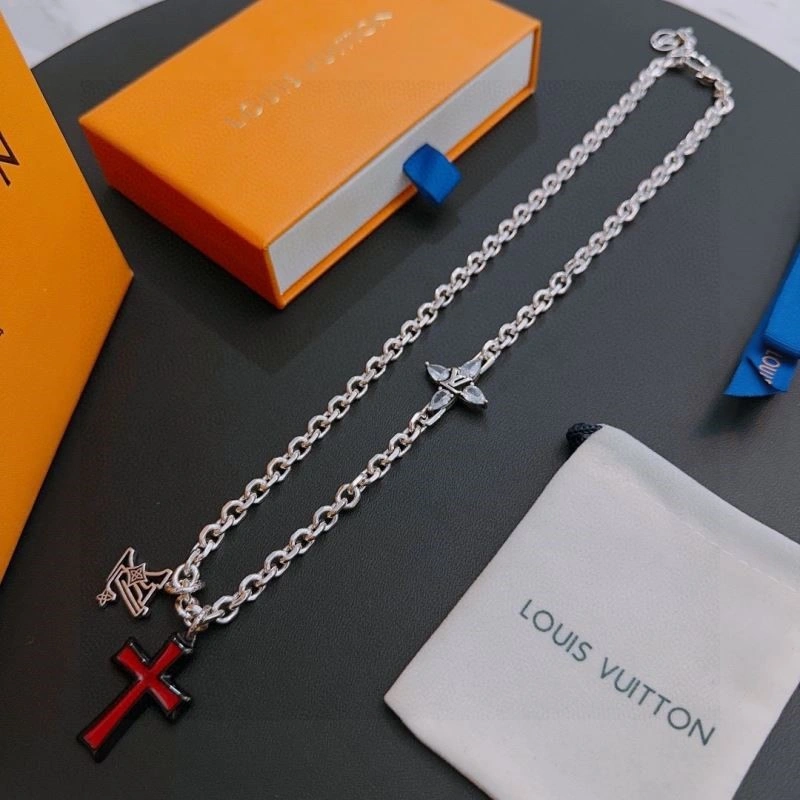 Louis Vuitton Necklaces Cozy 248555