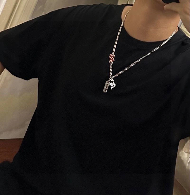 Louis Vuitton Necklaces Packable 248552