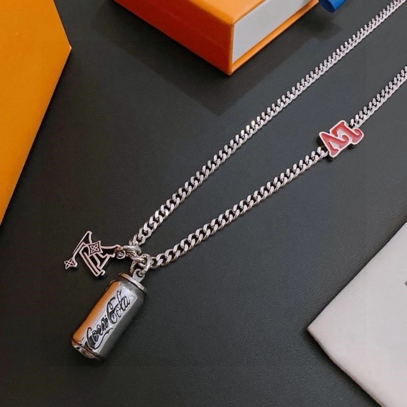 Louis Vuitton Necklaces Packable 248552