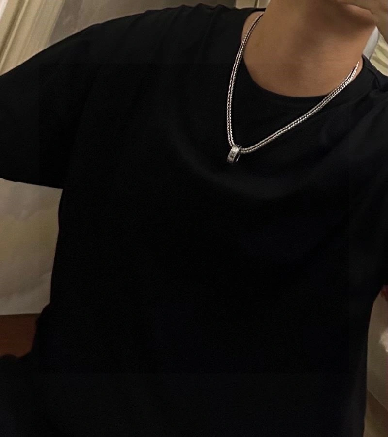 RelaxedFit Louis Vuitton Necklaces 248551