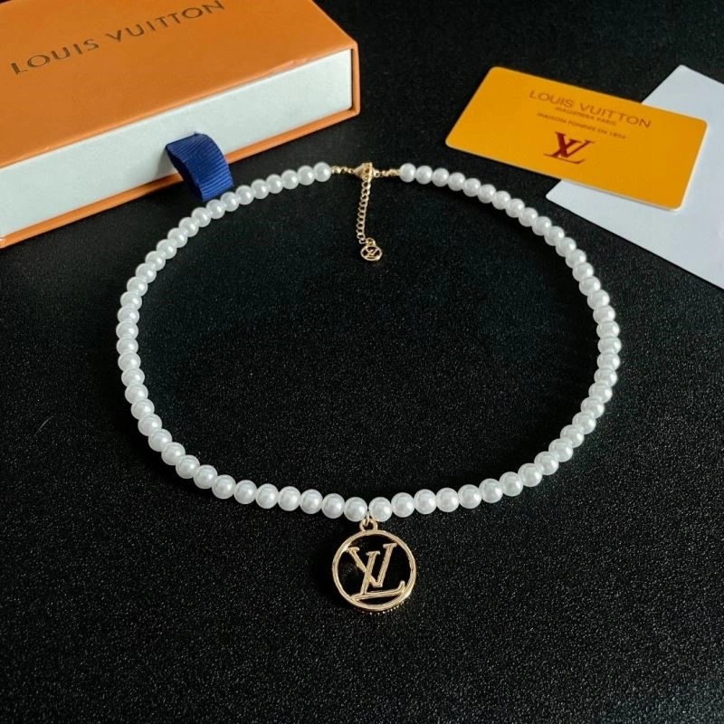 Louis Vuitton Necklaces Bright 248538