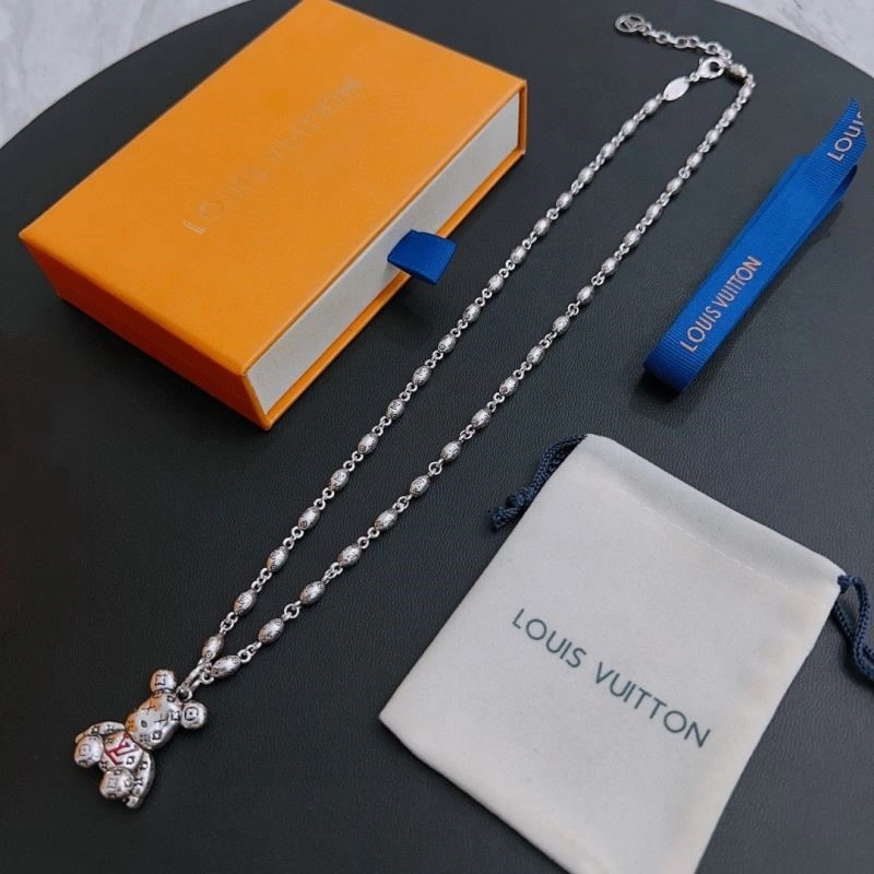 RelaxedFit Louis Vuitton Necklaces 248527