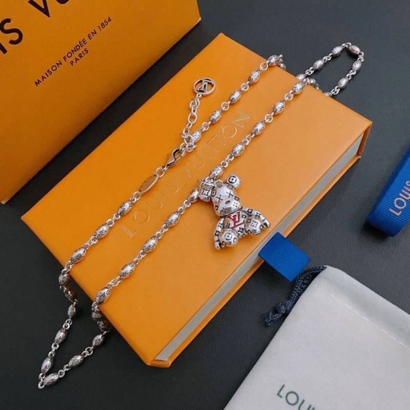 RelaxedFit Louis Vuitton Necklaces 248527