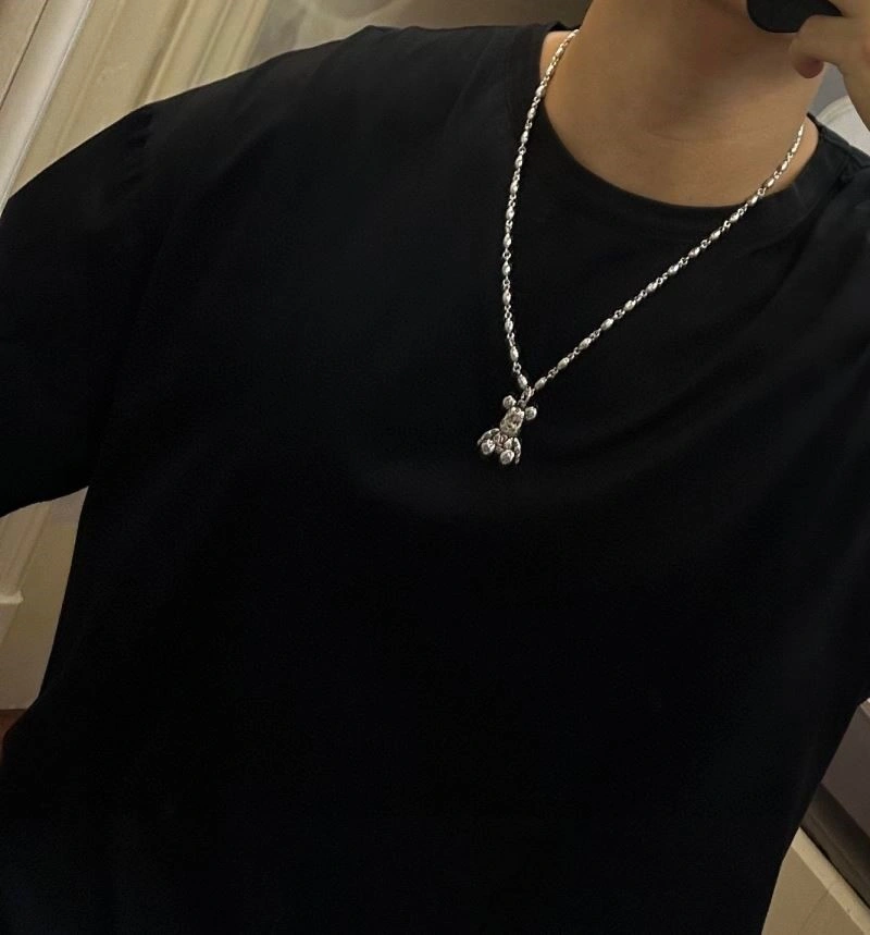 RelaxedFit Louis Vuitton Necklaces 248527